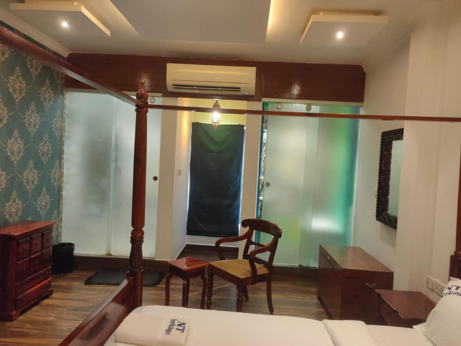 Zoom Inn Heritage Pondicherry Luaran gambar