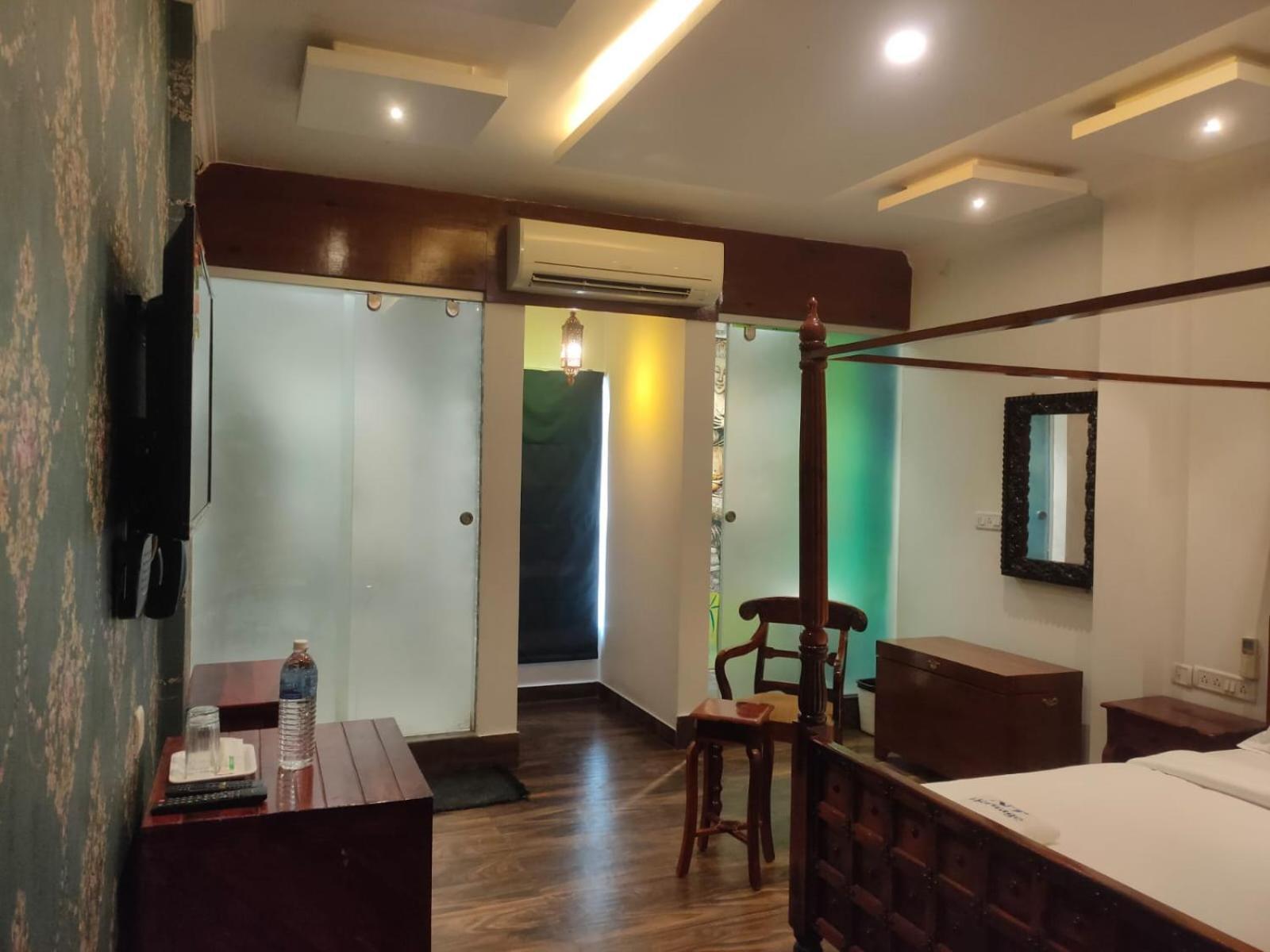 Zoom Inn Heritage Pondicherry Luaran gambar