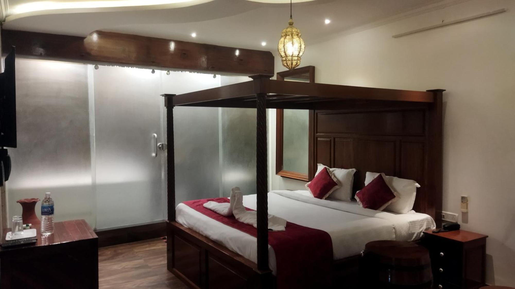 Zoom Inn Heritage Pondicherry Luaran gambar